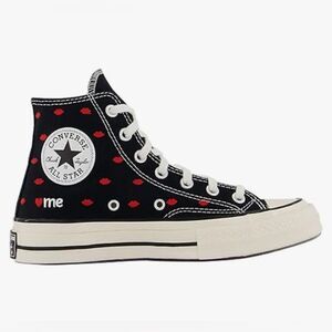 CONVERSE all Star Chuck Taylor hi top kiss lips embroidered lace up shoes sz7